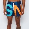 Sundek COSTUME DA BAGNO STAMPA MACRO LOGO -Moda Sconto MAN BOARDSHORT PRINTEDBOARDSHORT NAVY M723BDRT41M 0071M 2