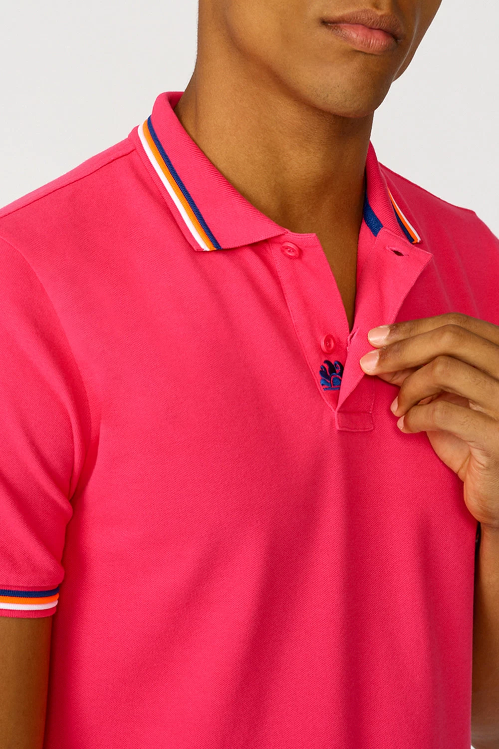 Sundek POLO BRICE IN COTONE PIQUET CON DETTAGLI TRICOLOR 6 Sundek POLO BRICE IN COTONE PIQUET CON DETTAGLI TRICOLOR - immagine 4