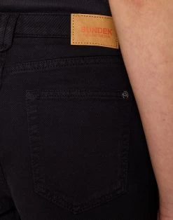 Sundek SHORTS IN BULL DI COTONE 7 Sundek SHORTS IN BULL DI COTONE -Moda Sconto WOMAN WALKSHORT DENIMSKINNYSHORTS BLACK W316WKDM300 00400 19